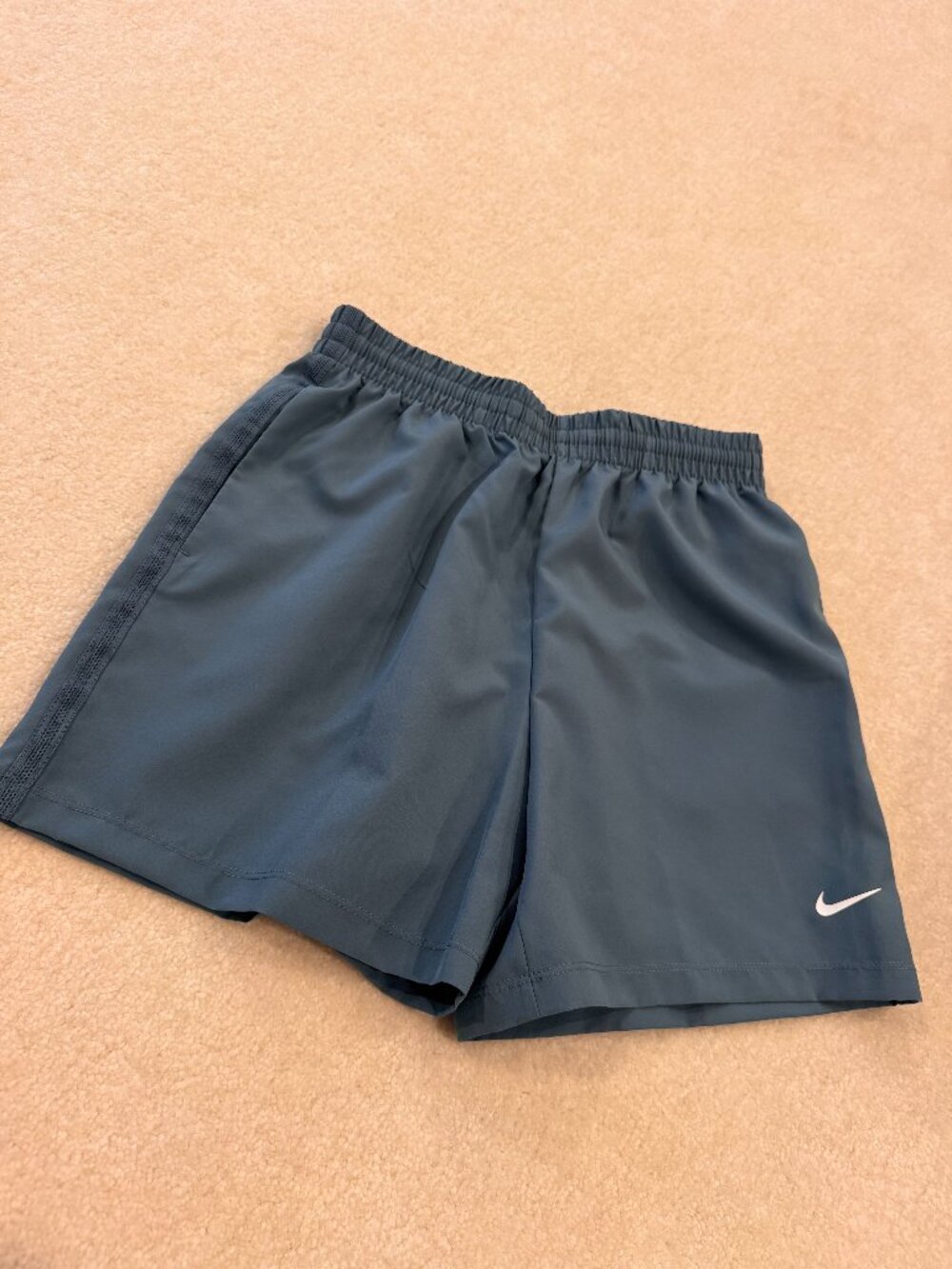 Nike Boys Dri-FIT Athletic Shorts Size L Teal Blue Standard Fit